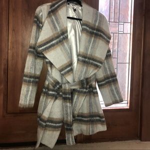 NWOT Tahari, Wing-Collar, Belted Wool Coat